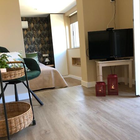Maravilloso Guesthouse Фуeнхирола Екстериор снимка