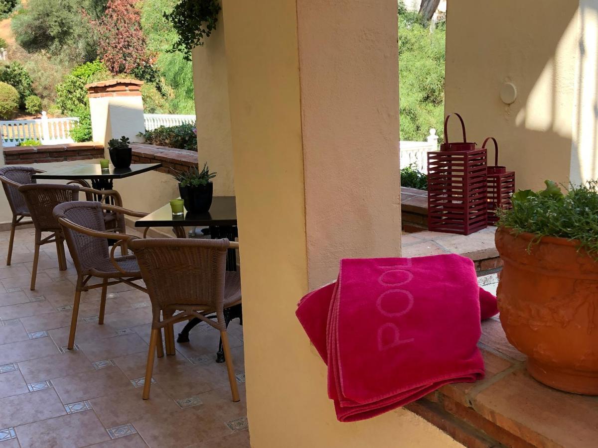 Maravilloso Guesthouse Фуeнхирола Екстериор снимка