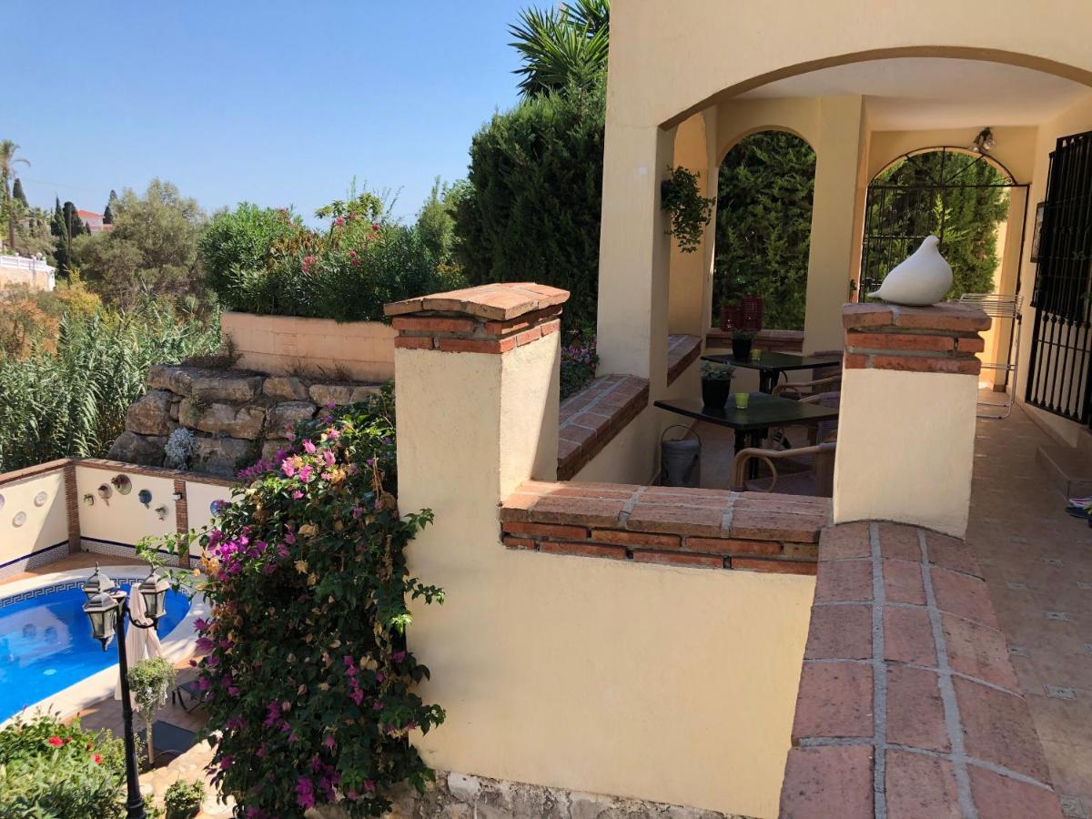 Maravilloso Guesthouse Фуeнхирола Екстериор снимка